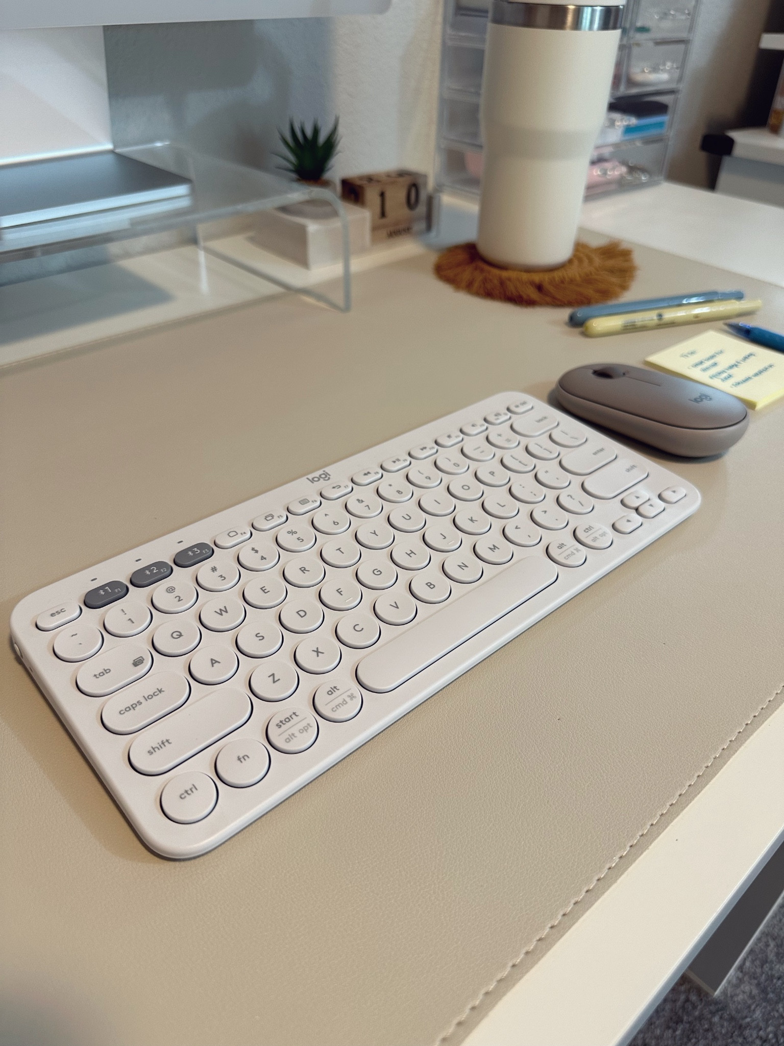 Love this keyboard and mouse duo 💙 #backtoschool #BestBuyPartner #logitech #logitechk380 #bestbuy 