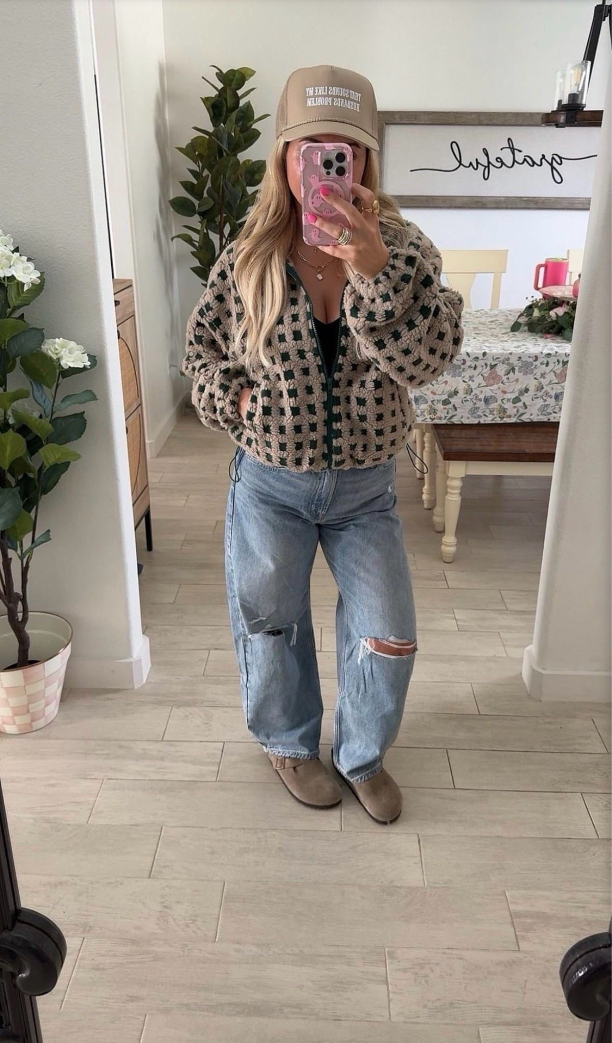 Fall outfit on sale
Size small jacket 
Size 2 short barrel jeans 
Birkenstocks tts