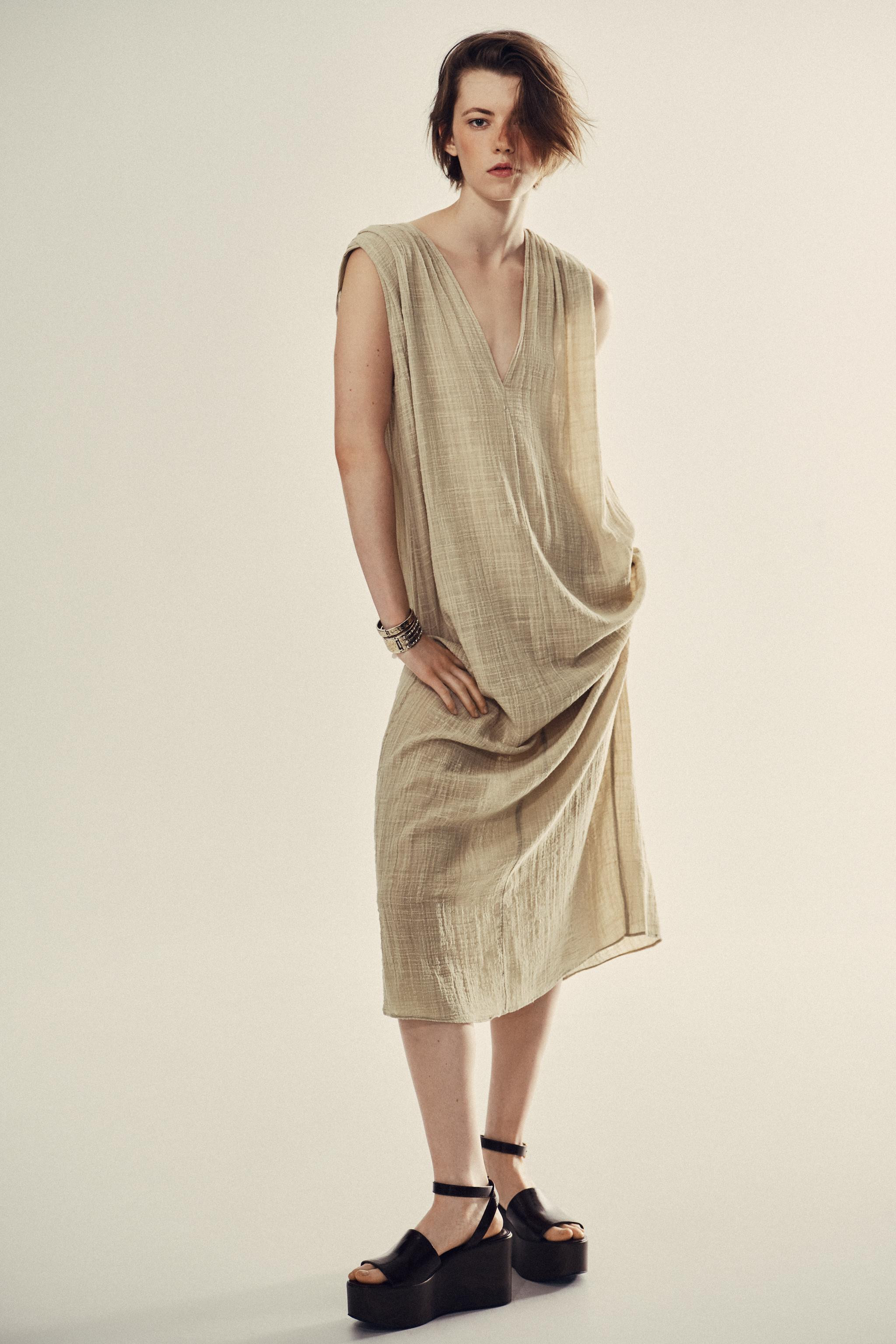 WRINKLED EFFECT GAUZE MIDI DRESS | Zara US