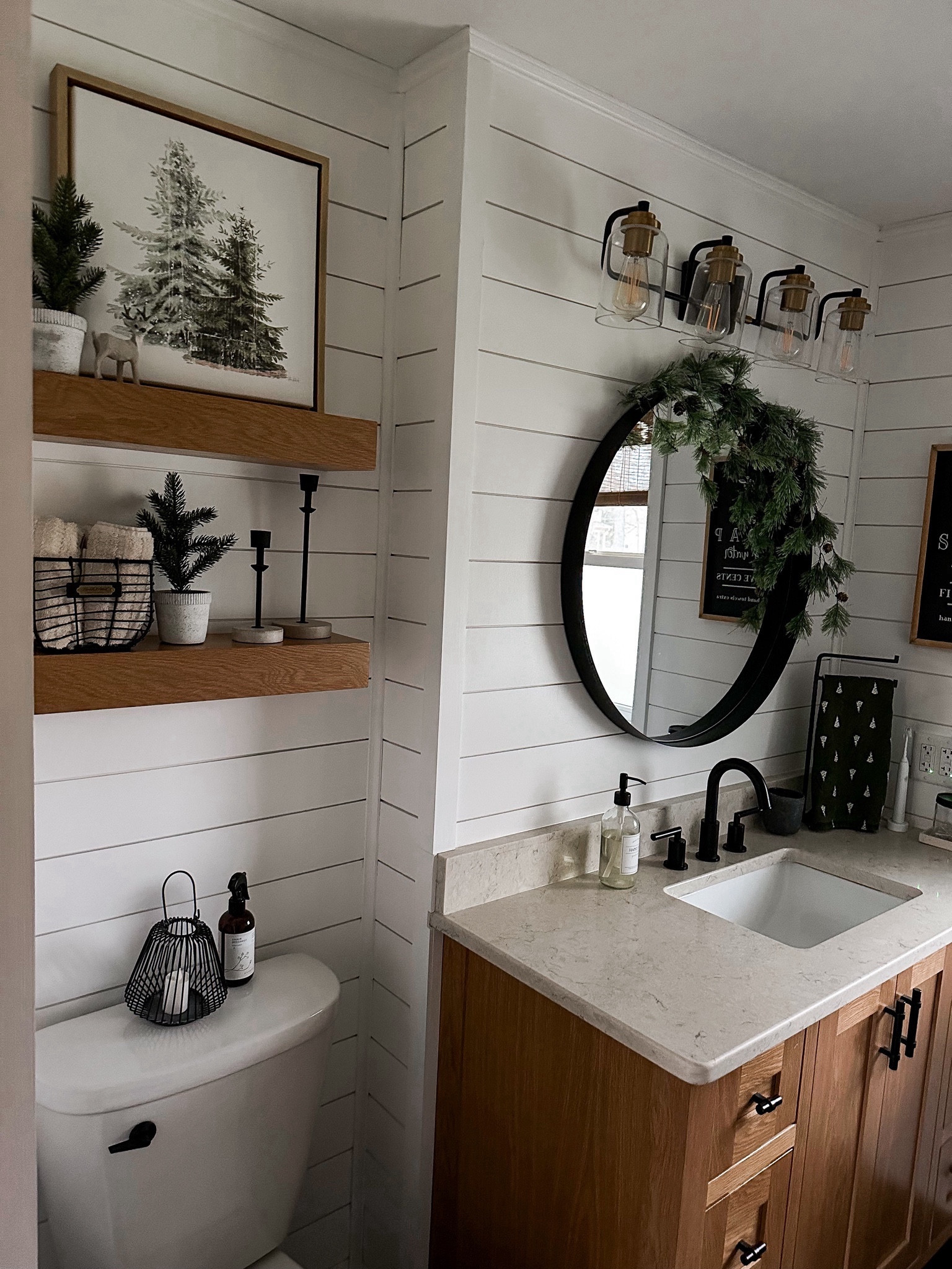 My Christmas decor 


#LTKHoliday #LTKhome #LTKSeasonal