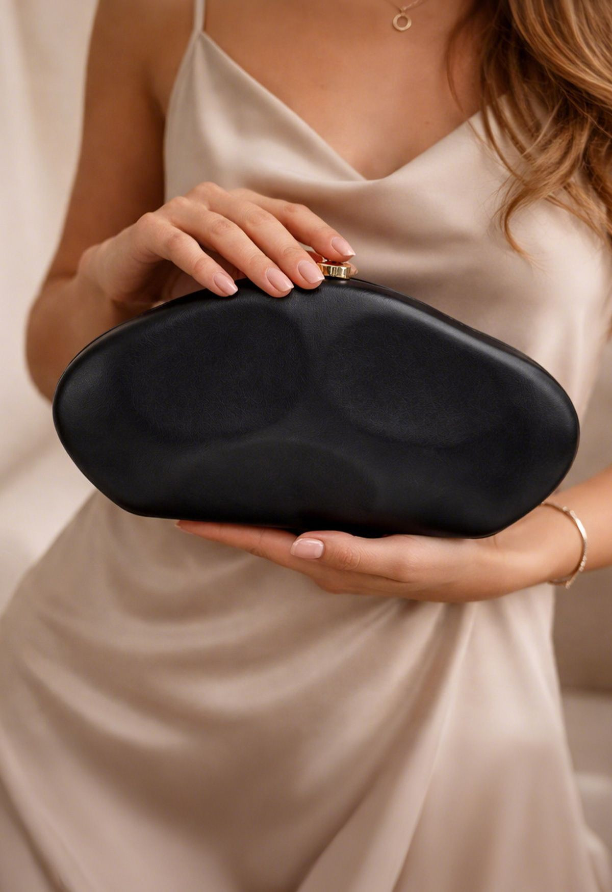 Cloud Shaped Textured Faux Leather Clutch in Black for Formal Gatherings & Dinners | Chicwish