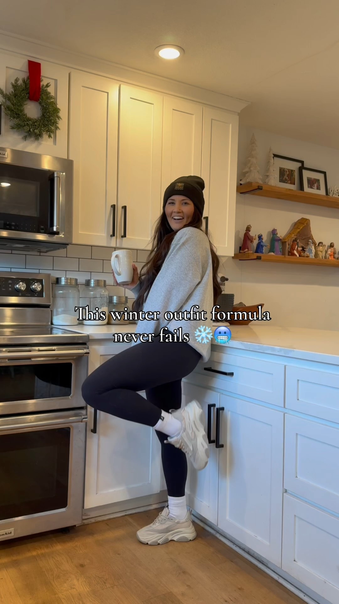 Winter outfit formula I swear by:
Leggings → Crewneck → Sneakers → Beanie.
Warm, effortless, and actually wearable for real life 🖤❄️

This is the combo I reach for when it’s cold, chaotic, and comfort has to be the priority… but I still want to feel a little put together.
If you’re in your cozy-but-still-cute era, save this for your next winter outfit day 💙



#winteroutfitformula #winterootd #busymomstyle #realisticoutfits #casualwinterstyle #leggingsoutfit #crewneckoutfit #pnwstyle #everydaystyleinspo #comfortablefashion #outfitformula #blackleggingsoutfit #beanieoutfit #wintercasualwear #momoutfitideas