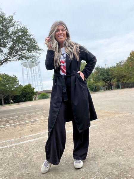 these pants are sooo soft, comfortable & not to mention CHIC! loving them paired with a long trench coat lately❣️ #oldnavy #widelegtrousers #ootd #momstyle #coolmom #dallasmoms #richardsontx 

#LTKworkwear #LTKunder50 #LTKSeasonal