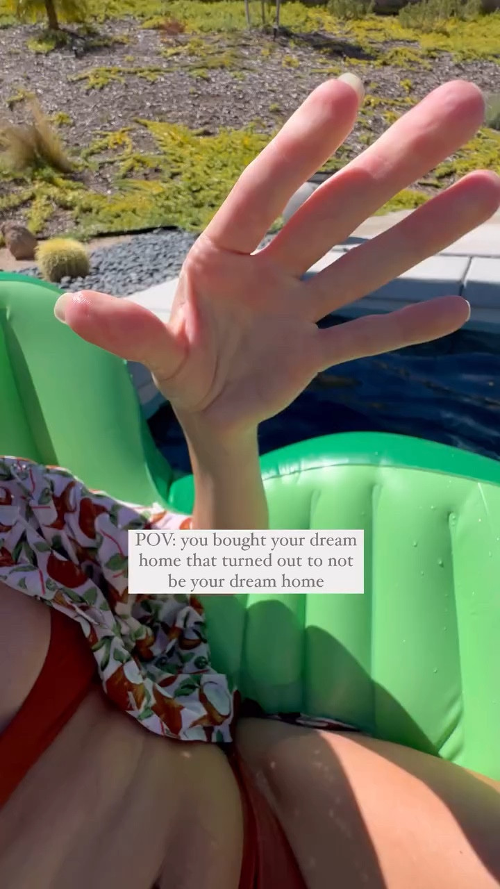 Neutral organic home decor. Green swivel chairs. Affordable home living. 
.
.
#neutralhome #neutralliving #buildergradeupgrade #organichome #livingroominspo

#LTKHome