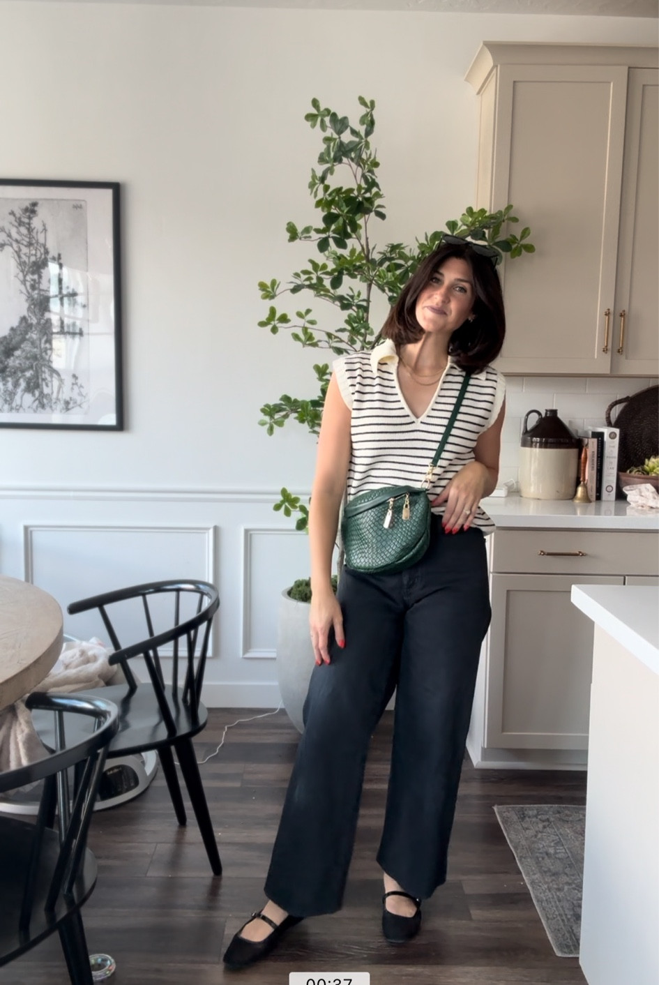 Hi guysssss! Are we surviving the summer?! It’s been wild over here. We’ve been so busy. ⁣
⁣
Speaking of busy… whenever I’m busy I love having some staple outfits that I can always fall back on. This one has been on REPEAT of here. ⁣
⁣
Top- Amazon ( lightweight and not too heavy) ⁣
Pants- my fav from Target ⁣
Purse- Temu! (I’ve saving up for a ClareV but she’ll do for now) ⁣
Shoes- Nordstrom ⁣
Glasses- Quay ⁣
⁣
#summerstyle #ootd #targetfashion #amazonfashion #dehartdesigns 