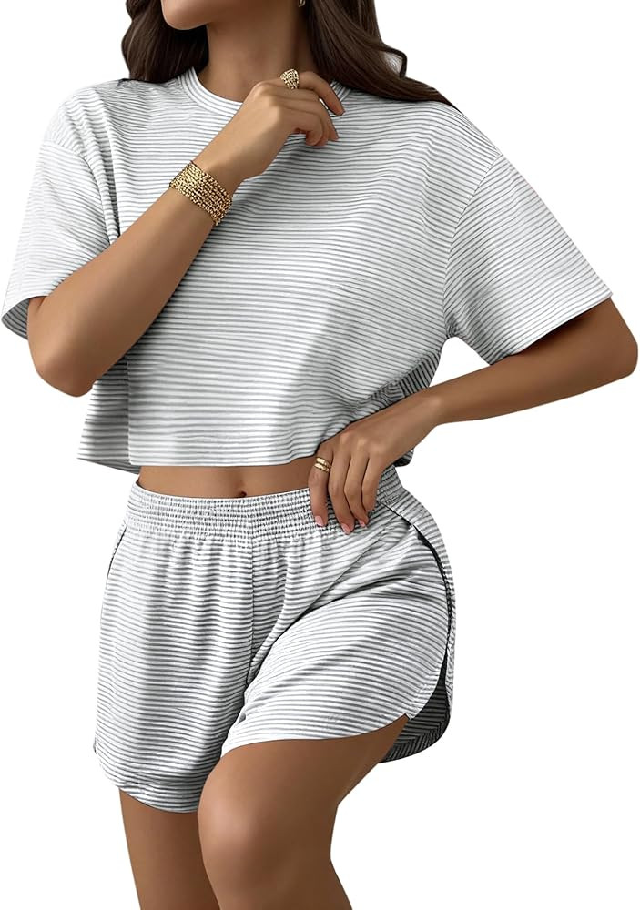 Remidoo Women's Split Shorts Pajama Set Short Sleeve Tops and Shorts 2 Piece Pjs | Amazon (US)