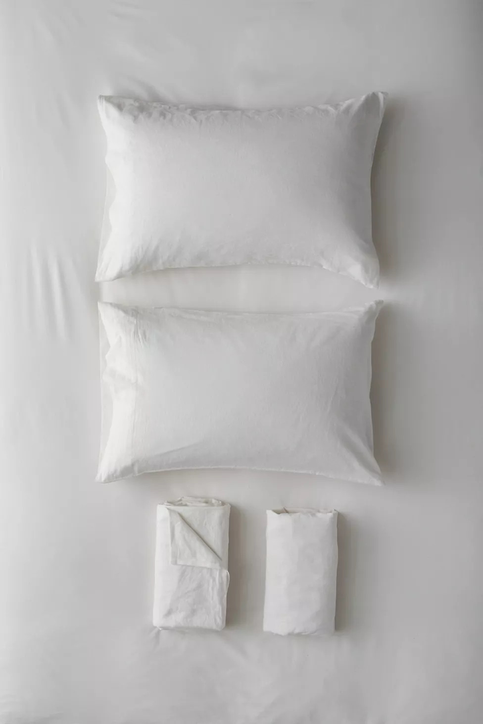Relaxed Linen Sheet Set | Urban Outfitters (US and RoW)