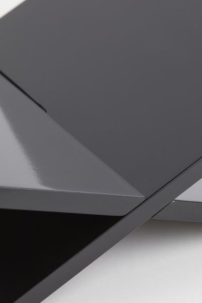 Book Stand | H&M (US + CA)