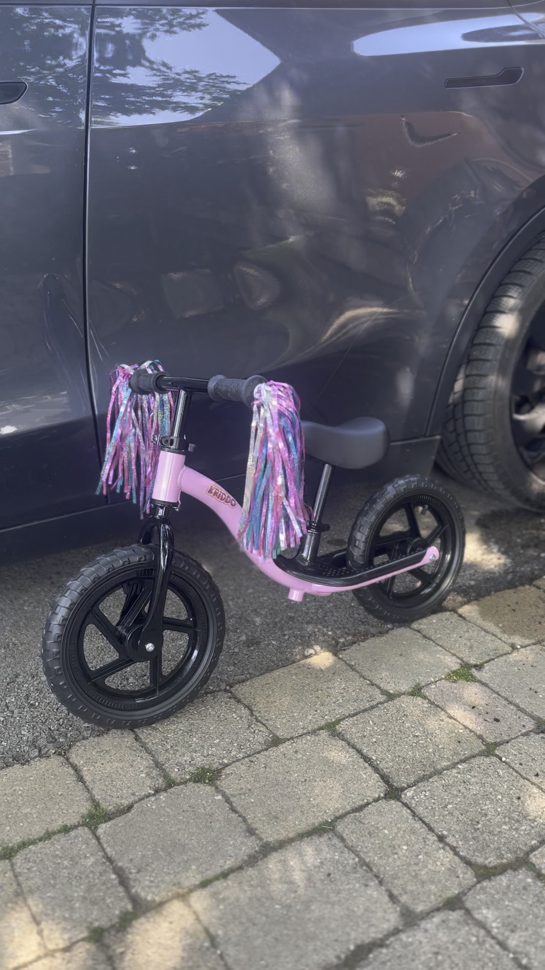 COOL RIDER // Harper’s bike and tassels 