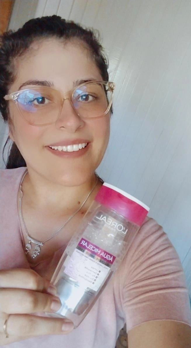 Água micelar demaquilante para todos os tipos de pele. Remove a maquiagem, tonifica, purifica e reequilibra.

#LTKbrasil #LTKbeauty