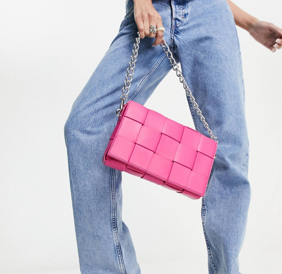 House of Colour Winter crossbody bags ❄️ours

#LTKSeasonal #LTKFind