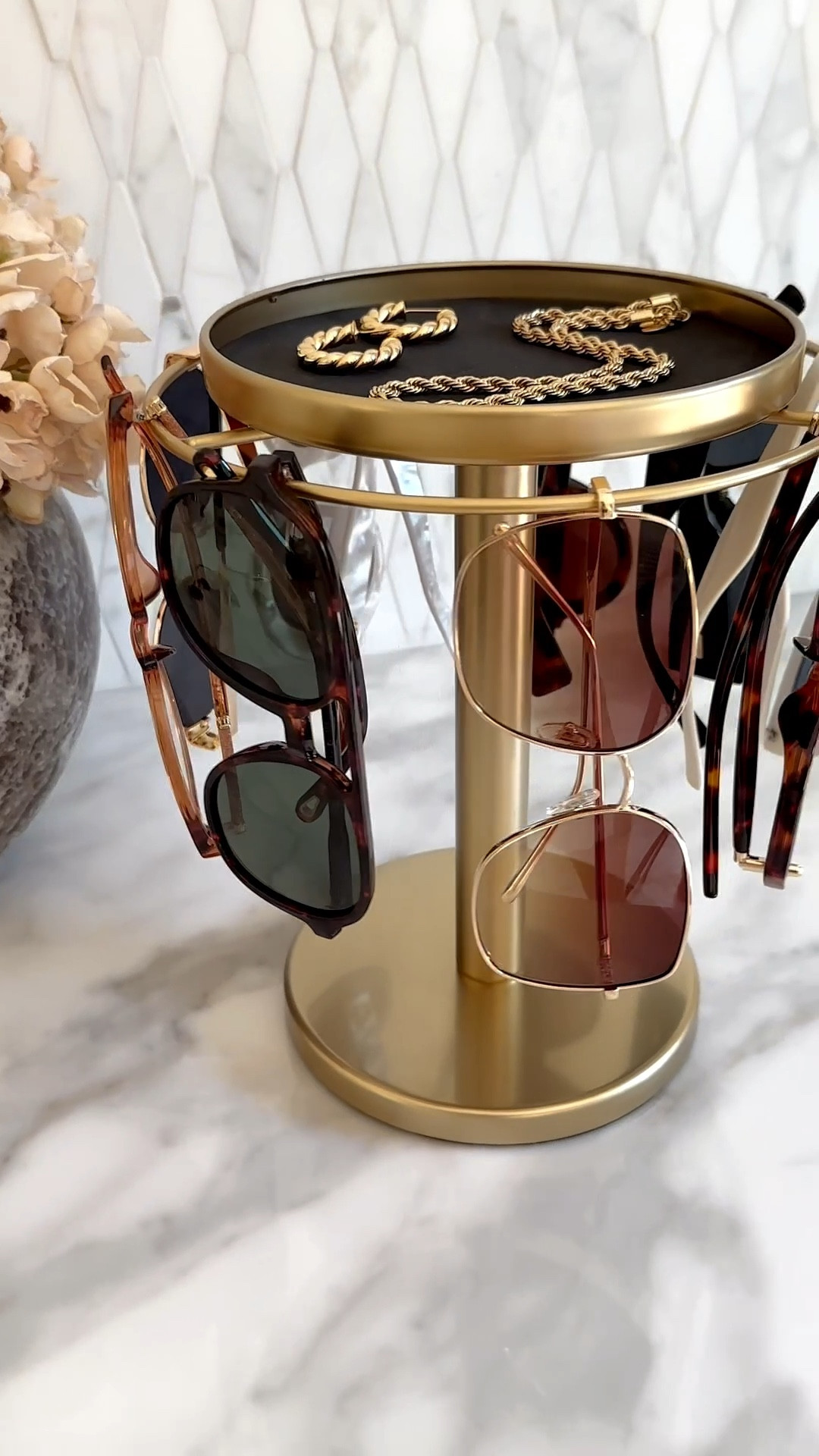 Scroll to shop!! Follow for more!! Xo! ✨

#LTKdayinmylife #LTKmomlife #LTKHome