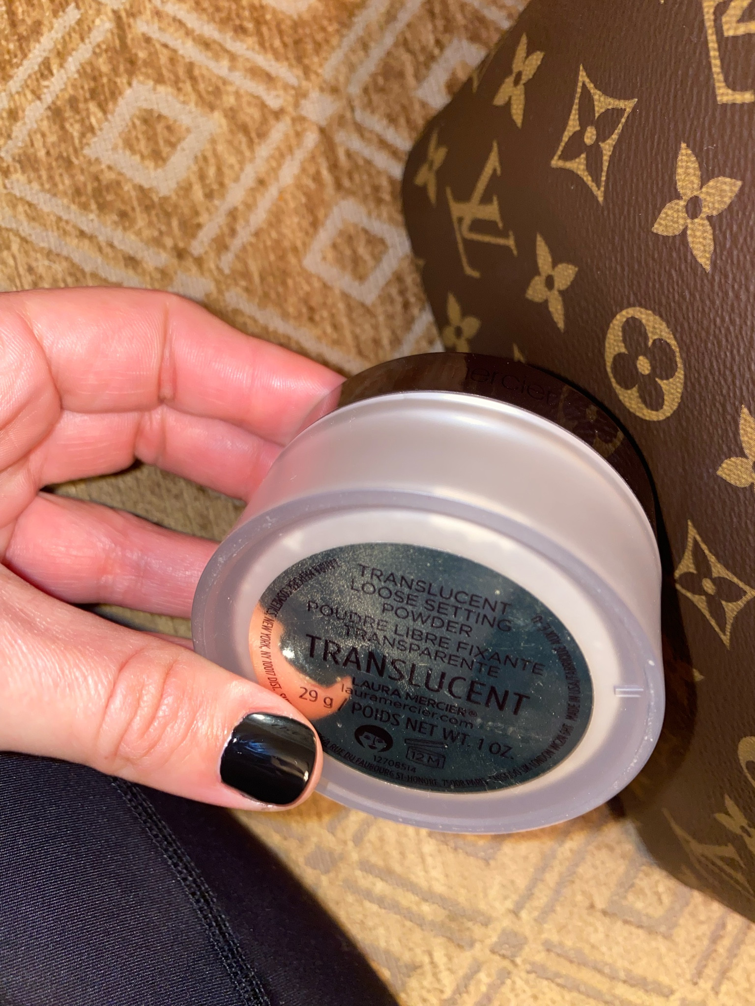 My favorite and the only setting powder I use! 25% off 



Laura mercier, setting powder, makeup, makeup basics, oil control, translucent loose setting powder, Black Friday 

#LTKHoliday #LTKSeasonal #LTKCyberweek