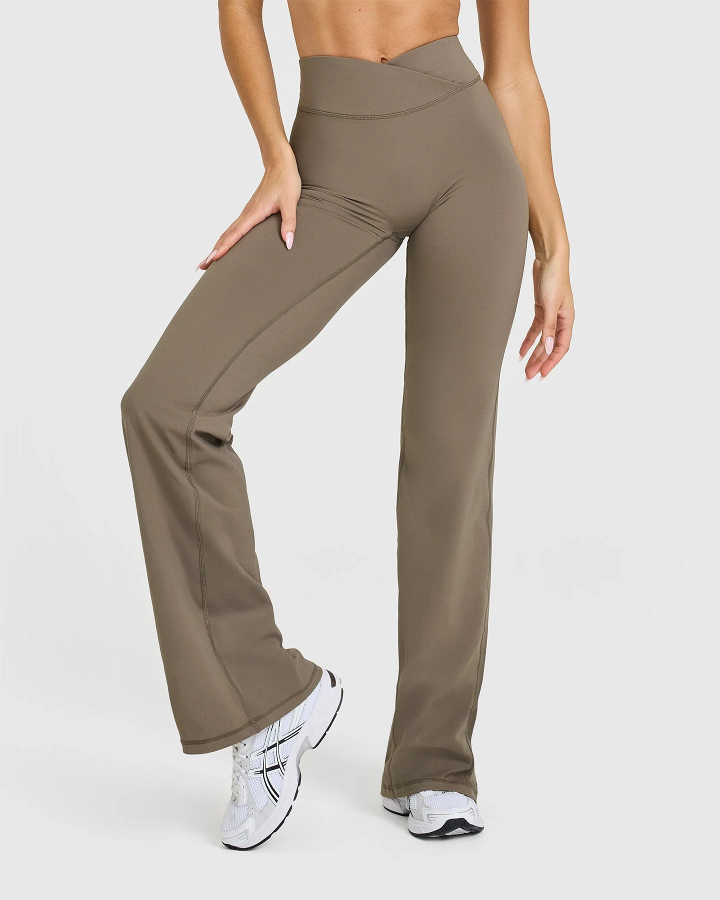 Unified Wrap Flared Bottoms | Moss Brown | Oner Active (UK / US)