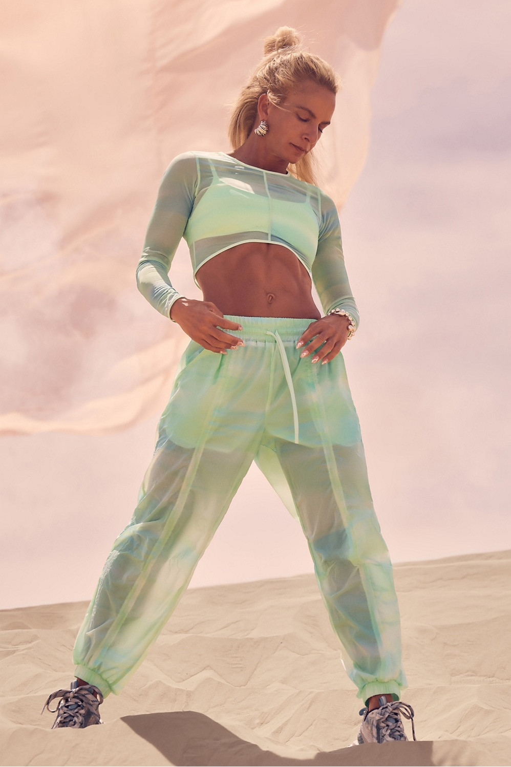 Sheer Ripstop Parachute Pant | Fabletics - North America