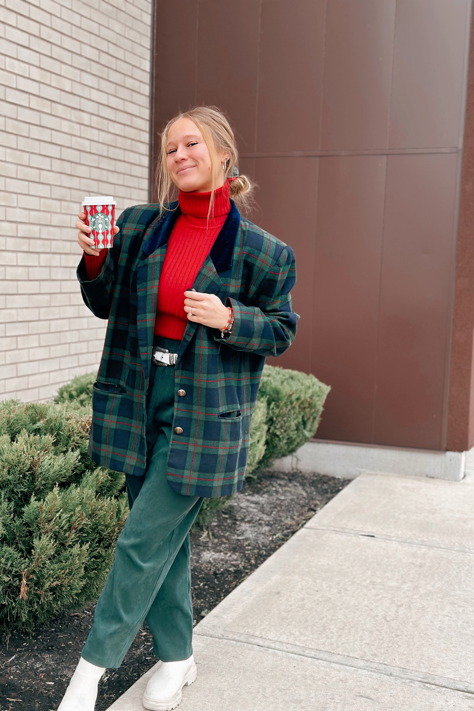 Plaid you’re hear 😉❤️🎄

#LTKHoliday #LTKSeasonal #LTKfit