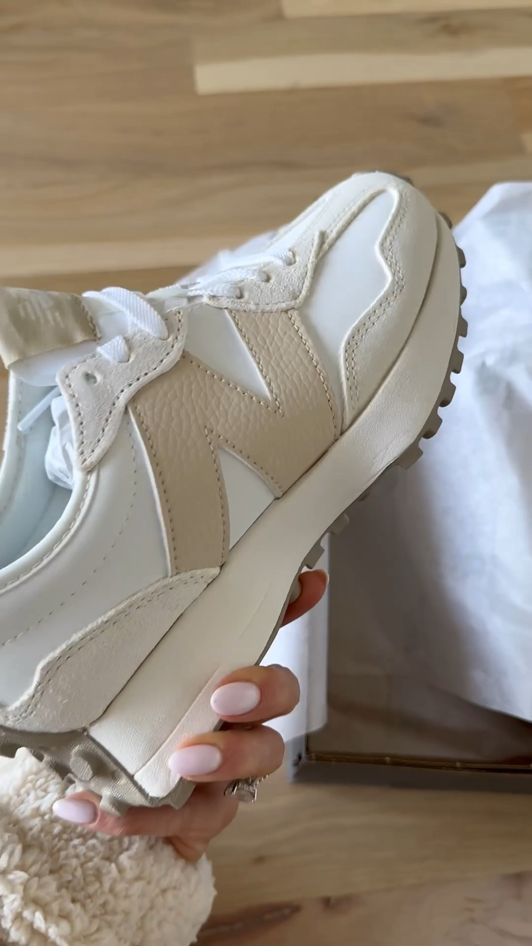 New balance neutral sneakers 

#LTKFindsUnder100 #LTKFindsUnder50 #LTKShoeCrush