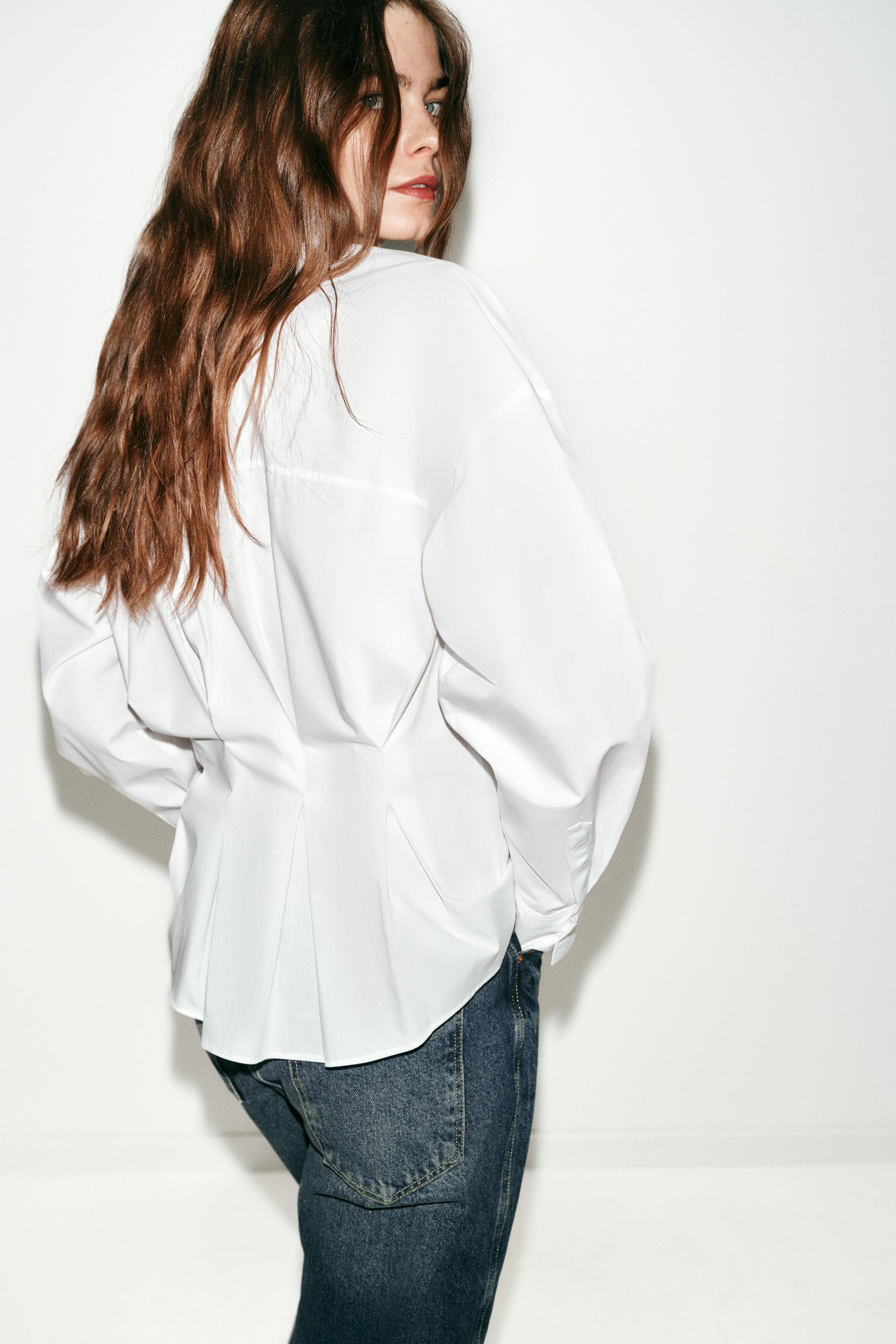 POPLIN SHIRT WITH BACK PLEATS | Zara US