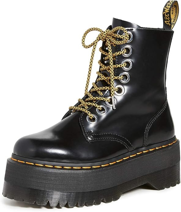 Dr. Martens Women's bovver Boots | Amazon (US)