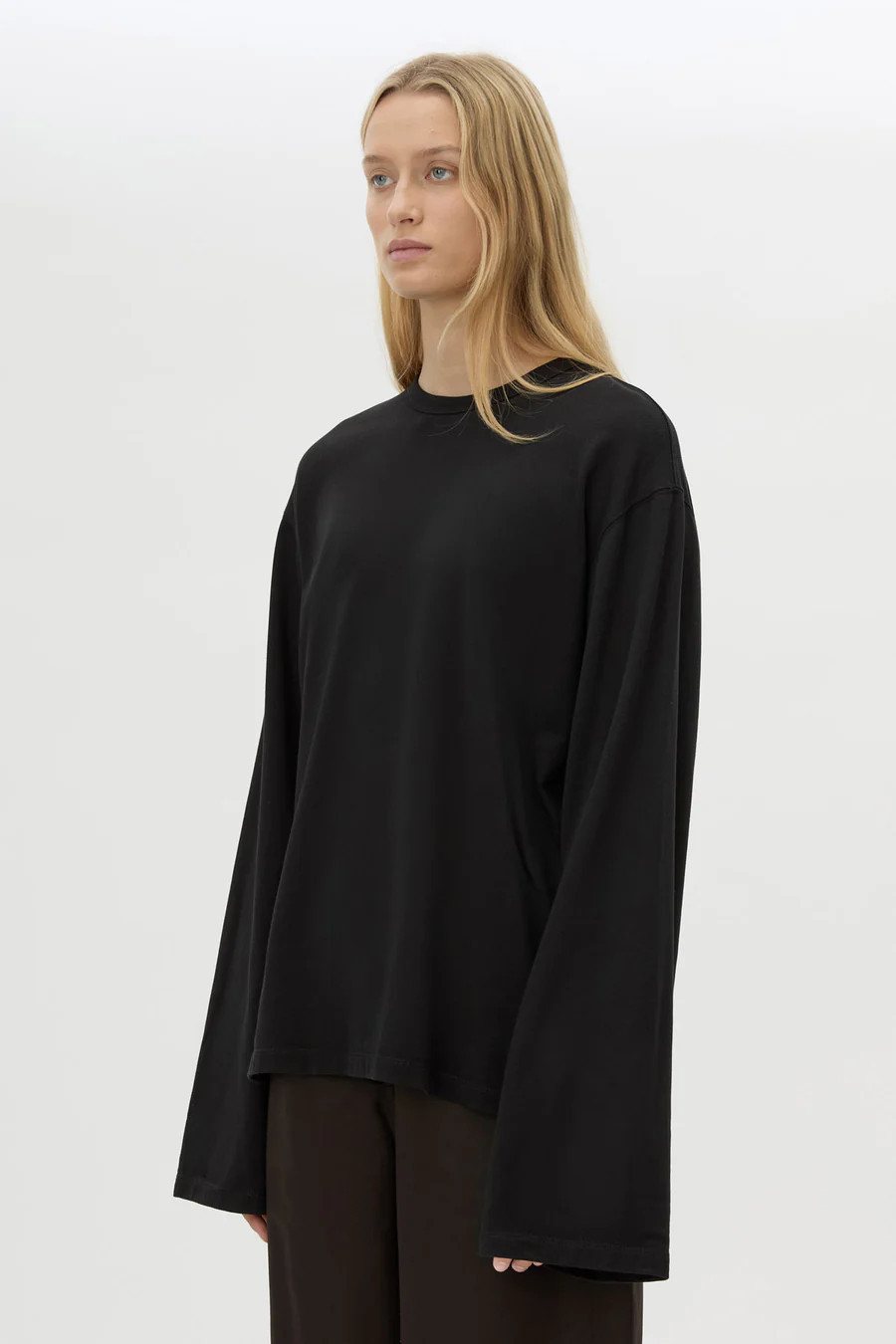 Peretti Long Sleeve Tee in Black - CAMILLA AND MARC® C&M | CAMILLA AND MARC (ANZ)