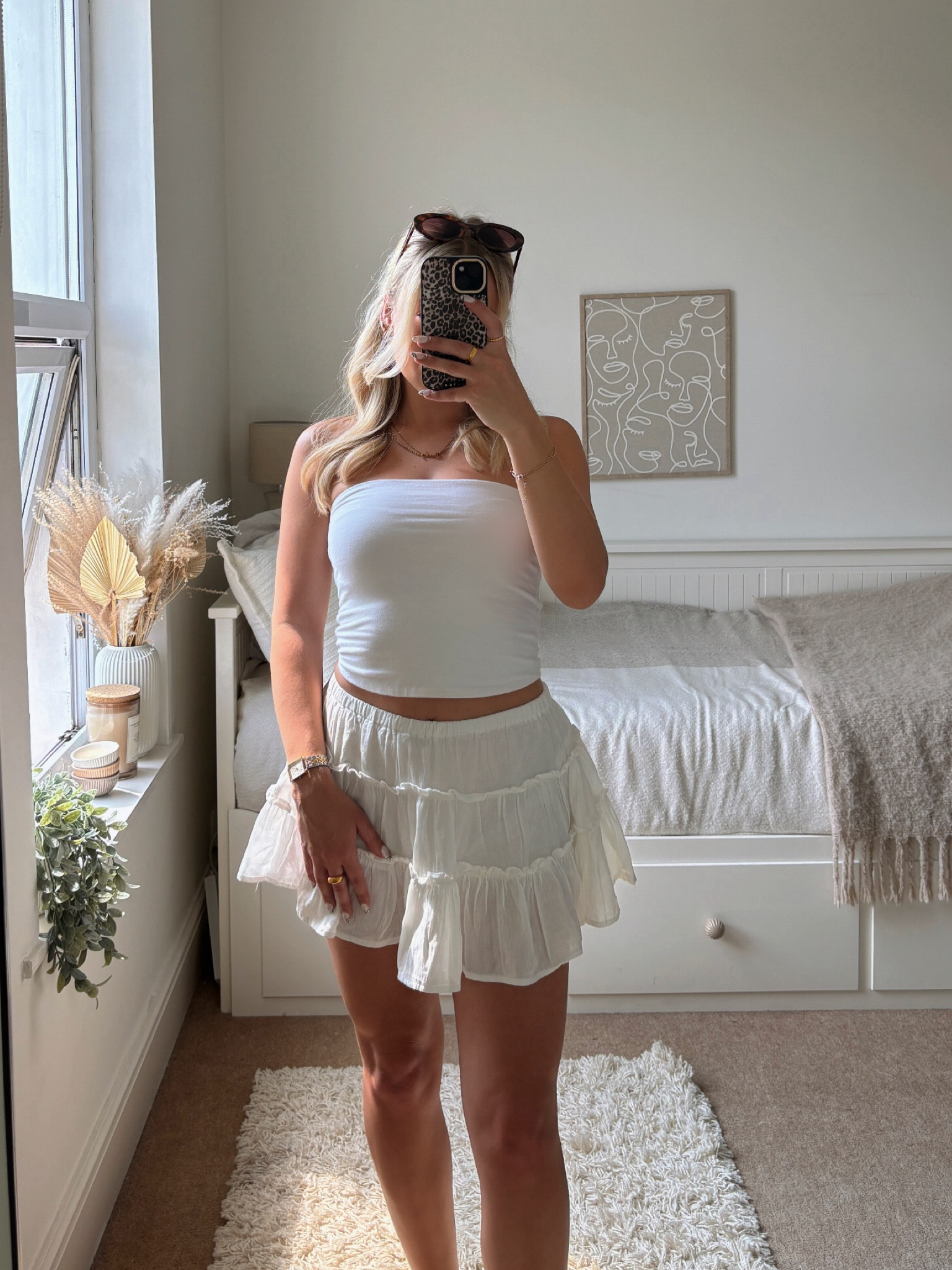 HEATWAVE outfit 🌞
Summer is finally here so this outfit is a go to, being white & light!
not to mention the skirt is super cute & it has built in shorts 😍
my bandeau top is hollister but a few seasons ago x 

#LTKuk #LTKsummer