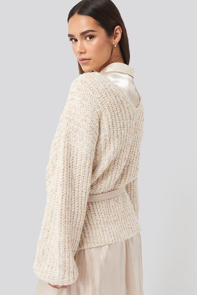 Deep Neck Melange Sweater Beige | NA-KD DE, AT, CH
