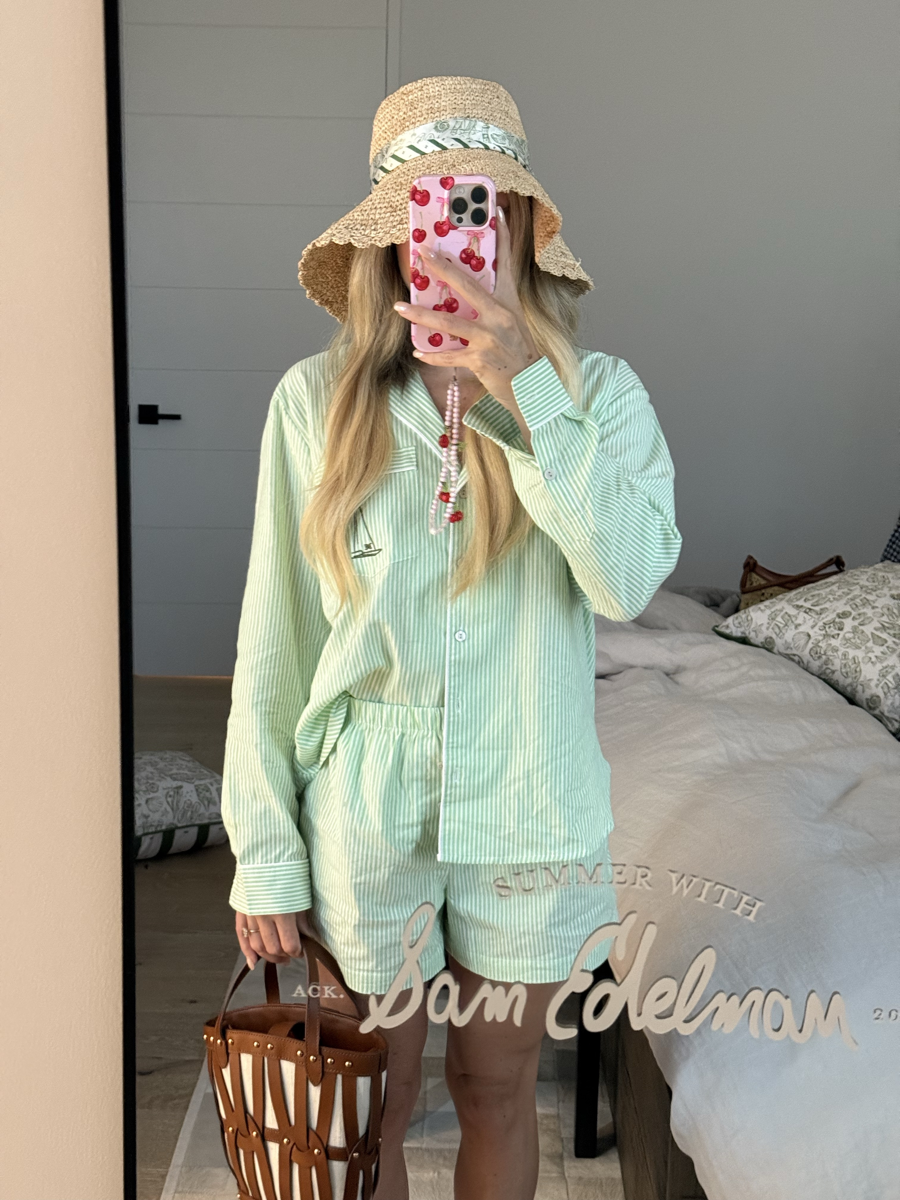 Ready for breakfast & painting workshop  🎨 with Sam Edelman 

Use my code RACHMARTINO20 for 20% off 

#LTKSeasonal #LTKTravel #LTKSaleAlert