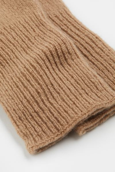 Cashmere-blend gloves | H&M (UK, MY, IN, SG, PH, TW, HK)