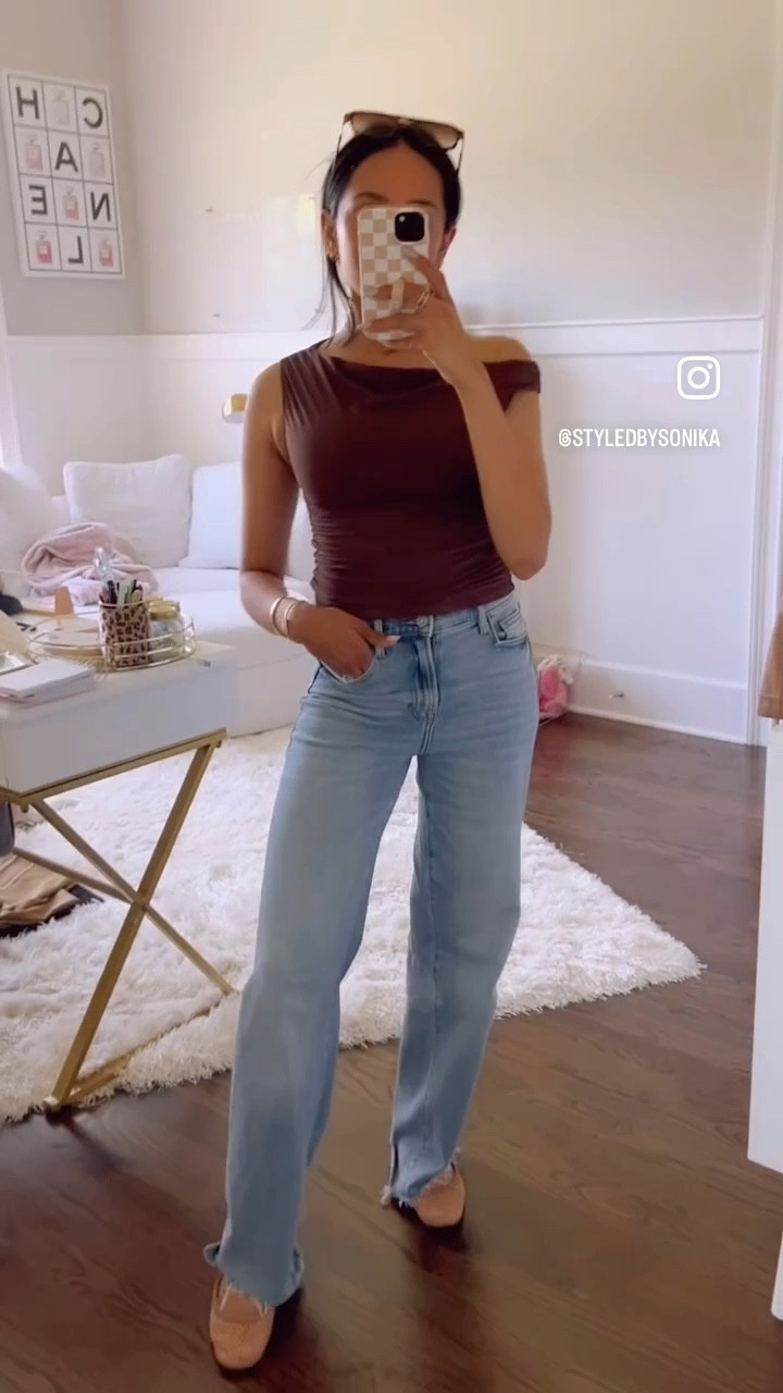 Soft stretchy and easy to style top to dress up or wear casual! Cargo wide leg pants. Dad jeans. Outfit inspo

#LTKSaleAlert #LTKFindsUnder50 #LTKStyleTip