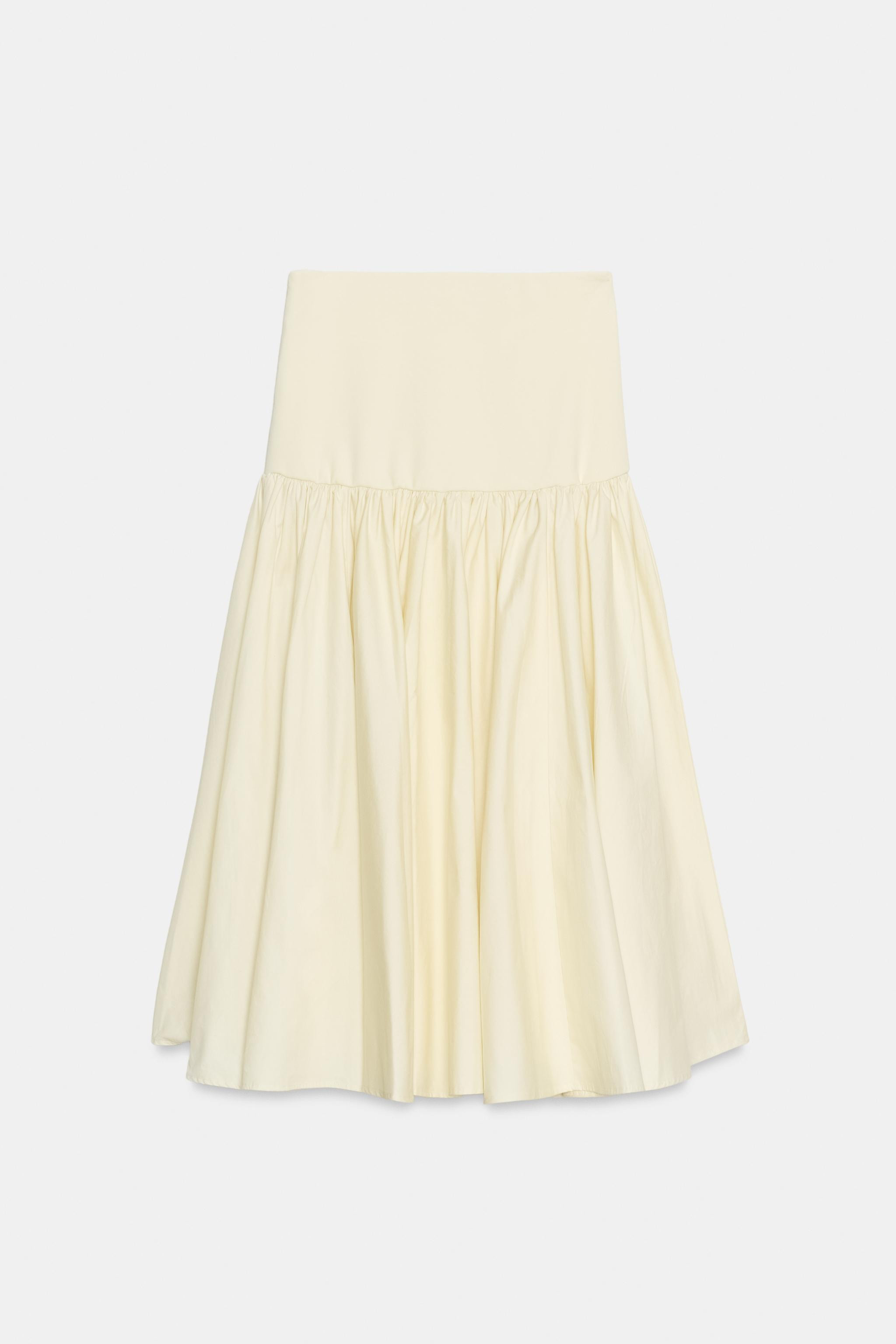 Mid-rise skirt made of stretchy, flexible knit fabric with a compact, soft, and opaque texture. F... | Zara US