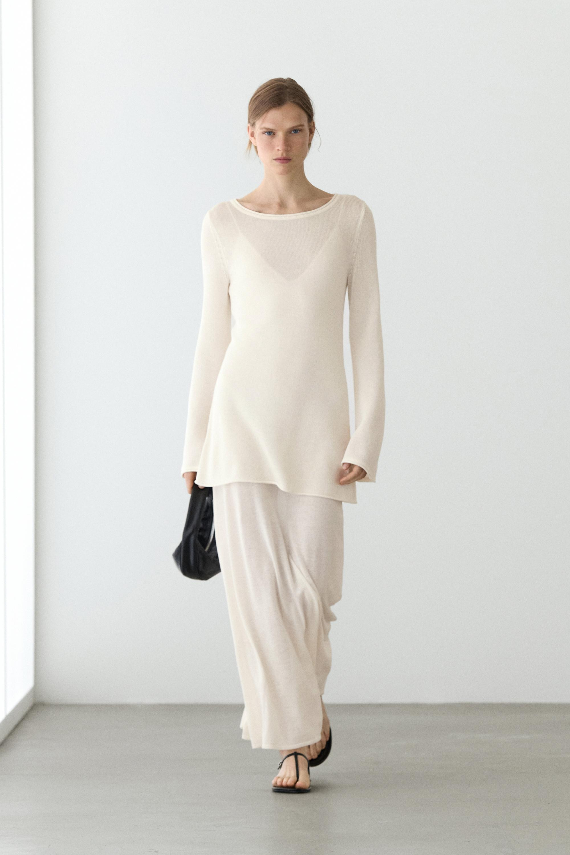 AUSSEHEN ANSEHEN
Kleid aus Strick mit langen Ärmeln und Doppellagig

 100 €  Farbe:  Gebrochen... | Massimo Dutti DE