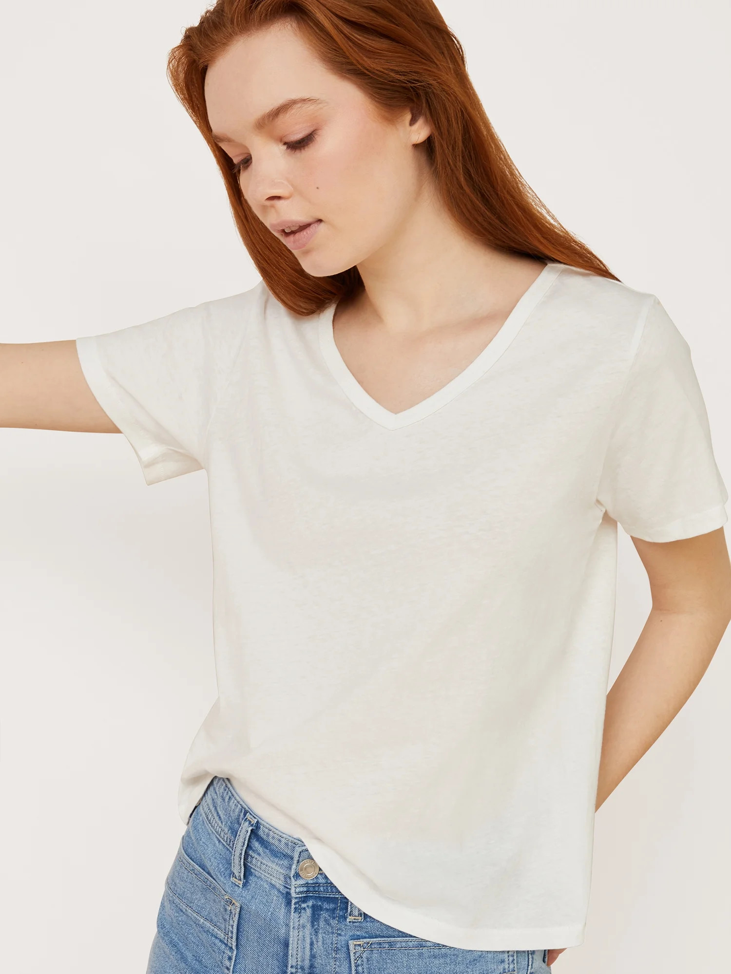 Free Assembly Women’s V-Neck T-Shirt with Short Sleeves | Walmart (US)