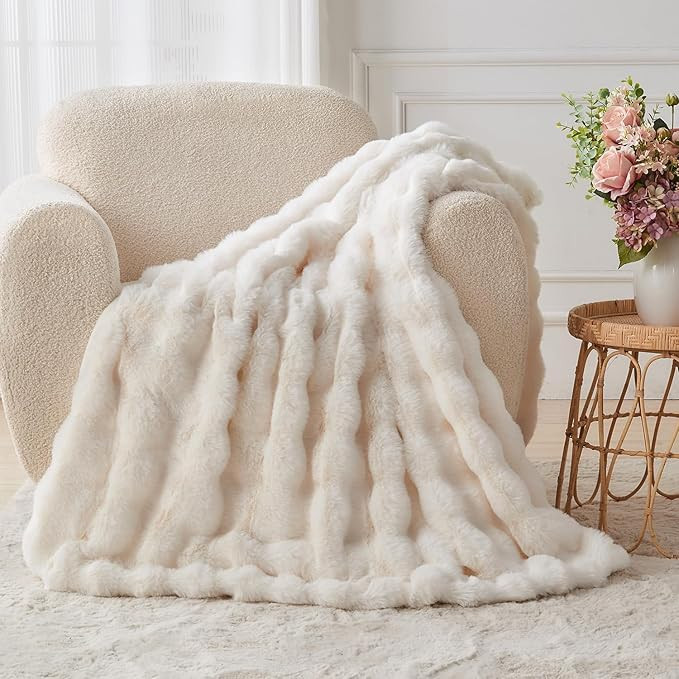 Lotus Karen Faux Fur Throw Blanket Cream White - Big Bubble Rabbit Fluff Blanket for Couch, Small... | Amazon (US)