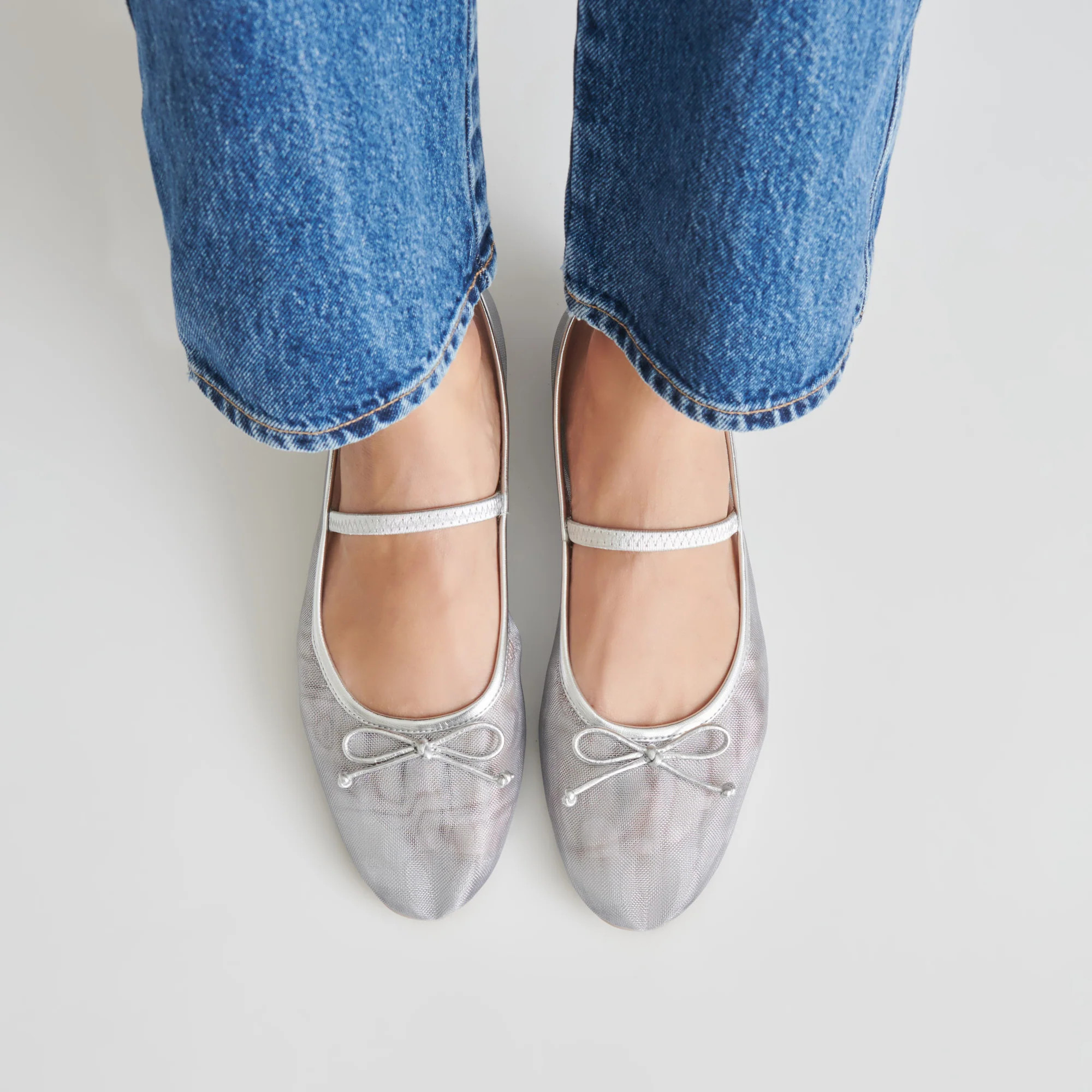 CADEL BALLET FLATS SILVER MESH | DolceVita.com