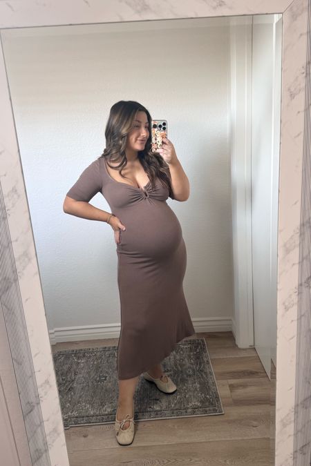 Size small 
color mocha 
Maternity dress!
30% off code for memorial day!

I wear cakes as a bra with it! Code: Mimi10 for $ off

#LTKBump #LTKFindsUnder50 #LTKStyleTip