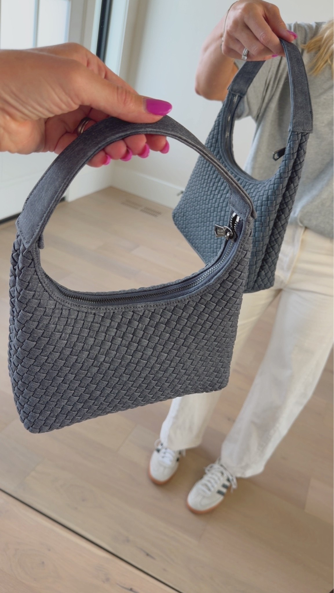 Cutie little denim colored bag in a great shape and size

#LTKootd #LTKWorkwear #LTKOver40