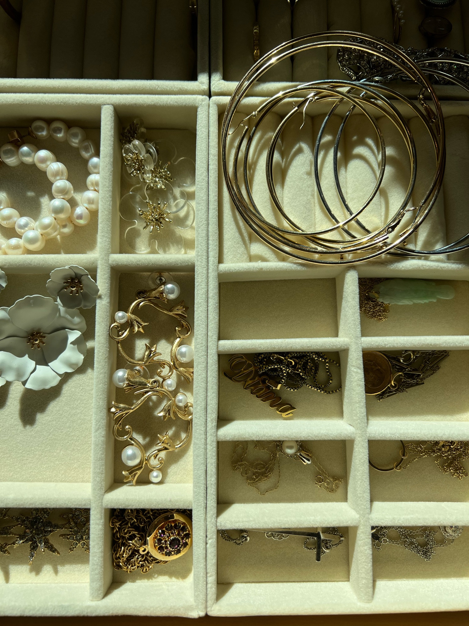 Jewelry organizer for drawers comes in 3 colors and different variations 

#LTKhome