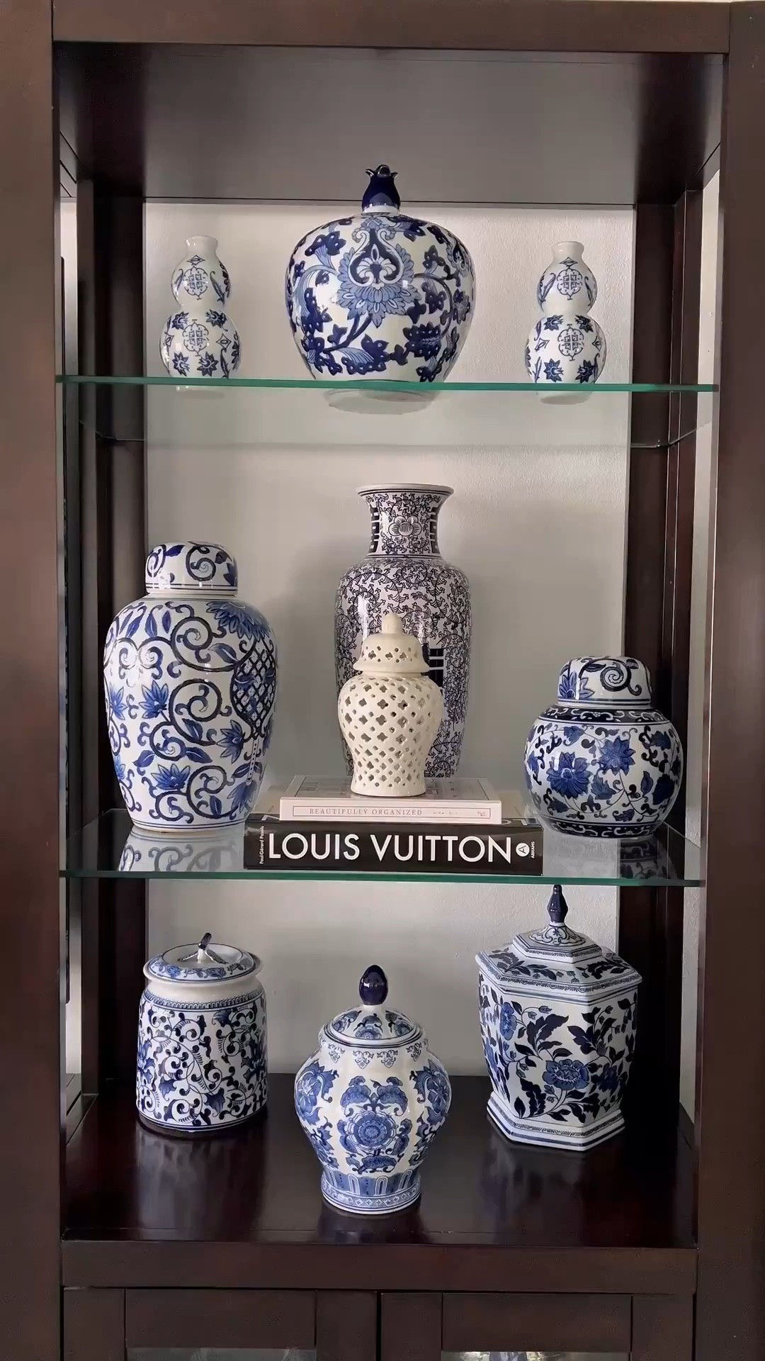 Here’s an easy way to update your home for Memorial Day and July 4th.

Add American 🇺🇸 flags to your existing home decor to add a festive touch.

Also linking similar blue and white ginger jars.

#LTKHome #LTKvlog #LTKSeasonal