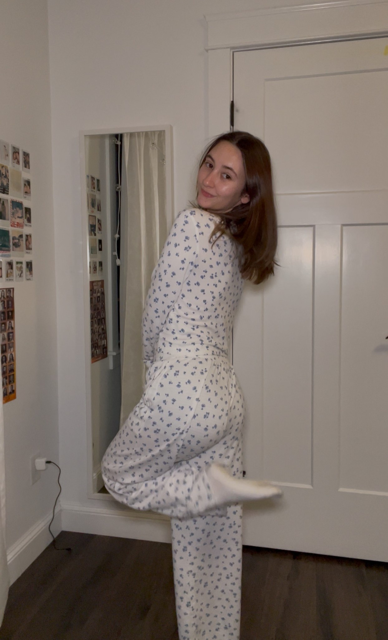 Coziest pajamas ever🌝 

Doesn’t look like they make top anymore :( so I tagged a cute one to go with it!! 
#hollister #pajamas

#LTKFindsUnder50 #LTKSpringSale #LTKStyleTip