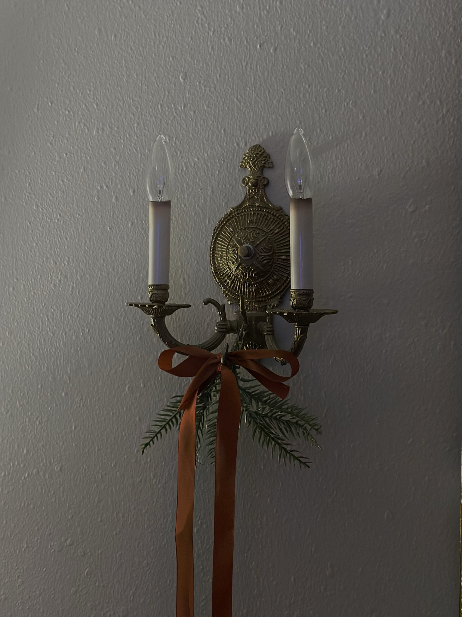 Antique brass sconces similar to mine!
Antique/vintage/brass/farmhouse/cottage/home decor/sconces/christmas/christmas decor/christmas tree/gift ideas

#LTKhome #LTKHolidaySale #LTKHoliday