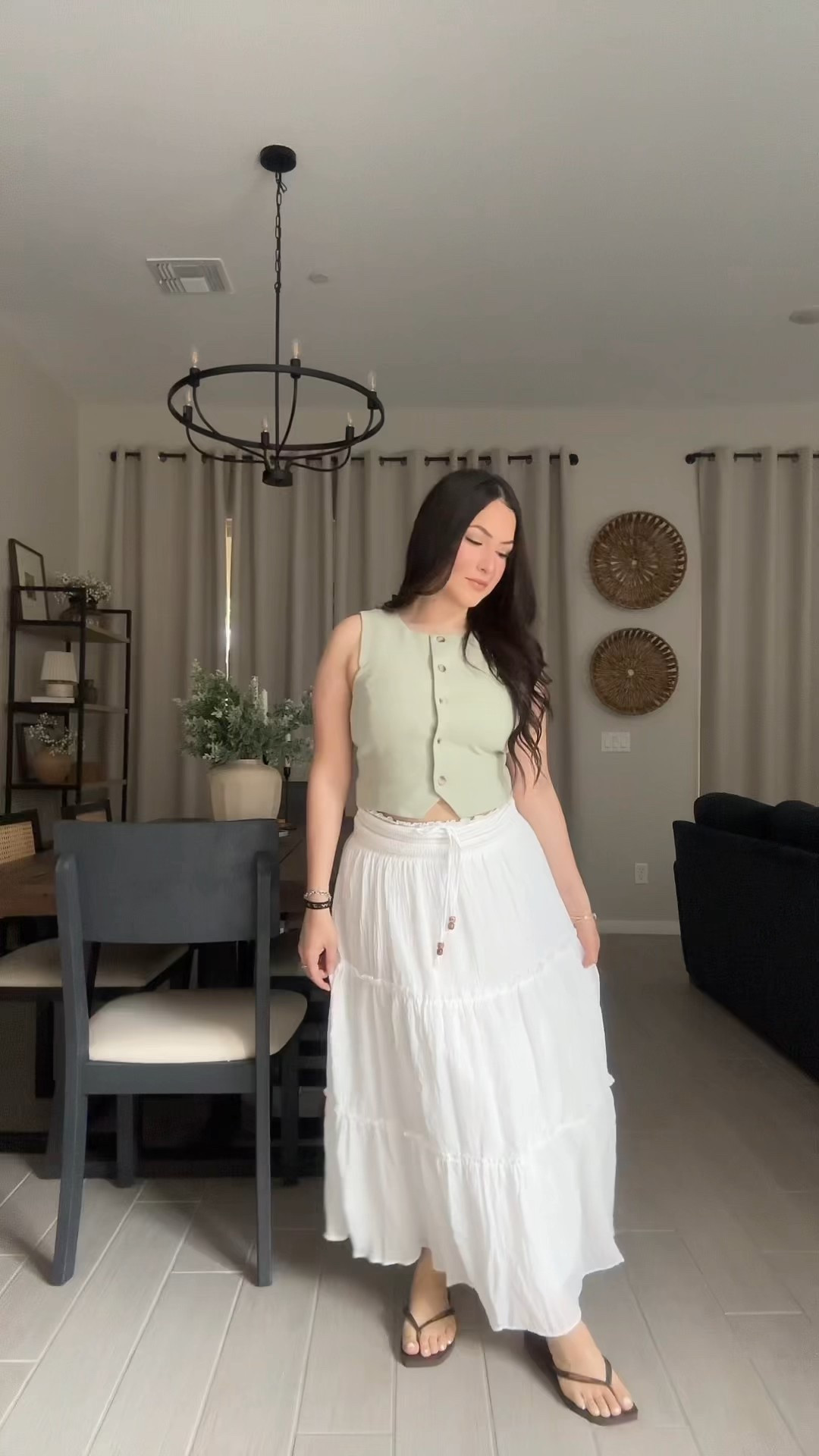 Spring summer outfit 

#LTKSummerEdit #LTKSeasonal #LTKMidsize