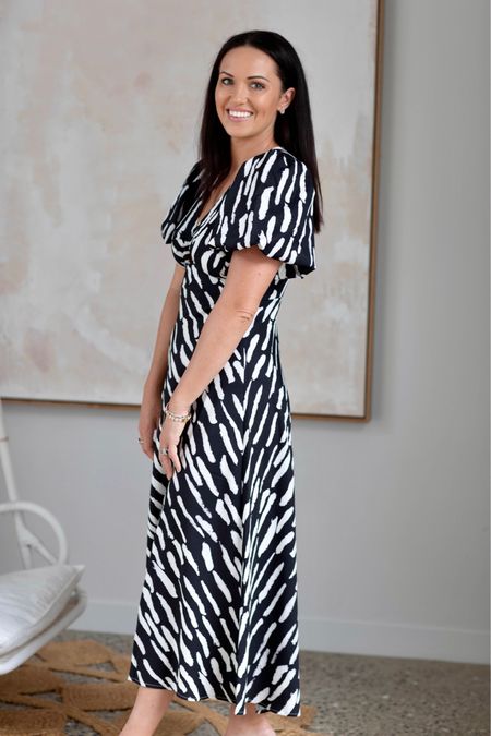 A beautiful black and white wedding guest dress. Or simply for a night out. 

#LTKwedding #LTKaustralia