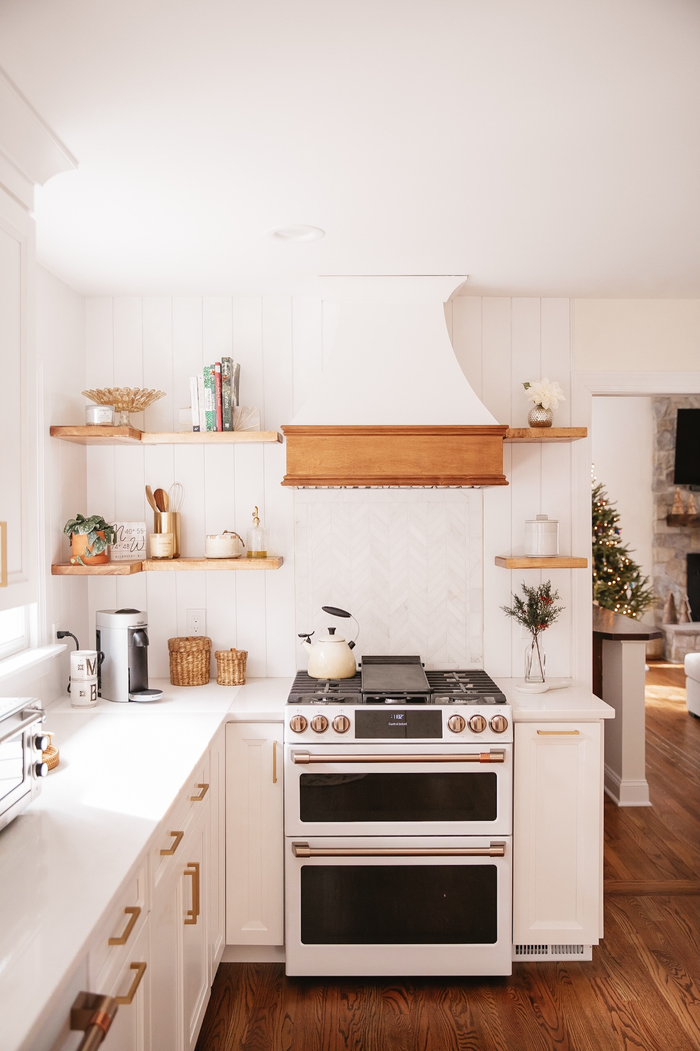 Kitchen renovation. Gold and white kitchen. Kitchen inspo. Floating shelves kitchen. Kitchen shelf decor. Neutral home decor. Light and bright kitchen  

#LTKhome