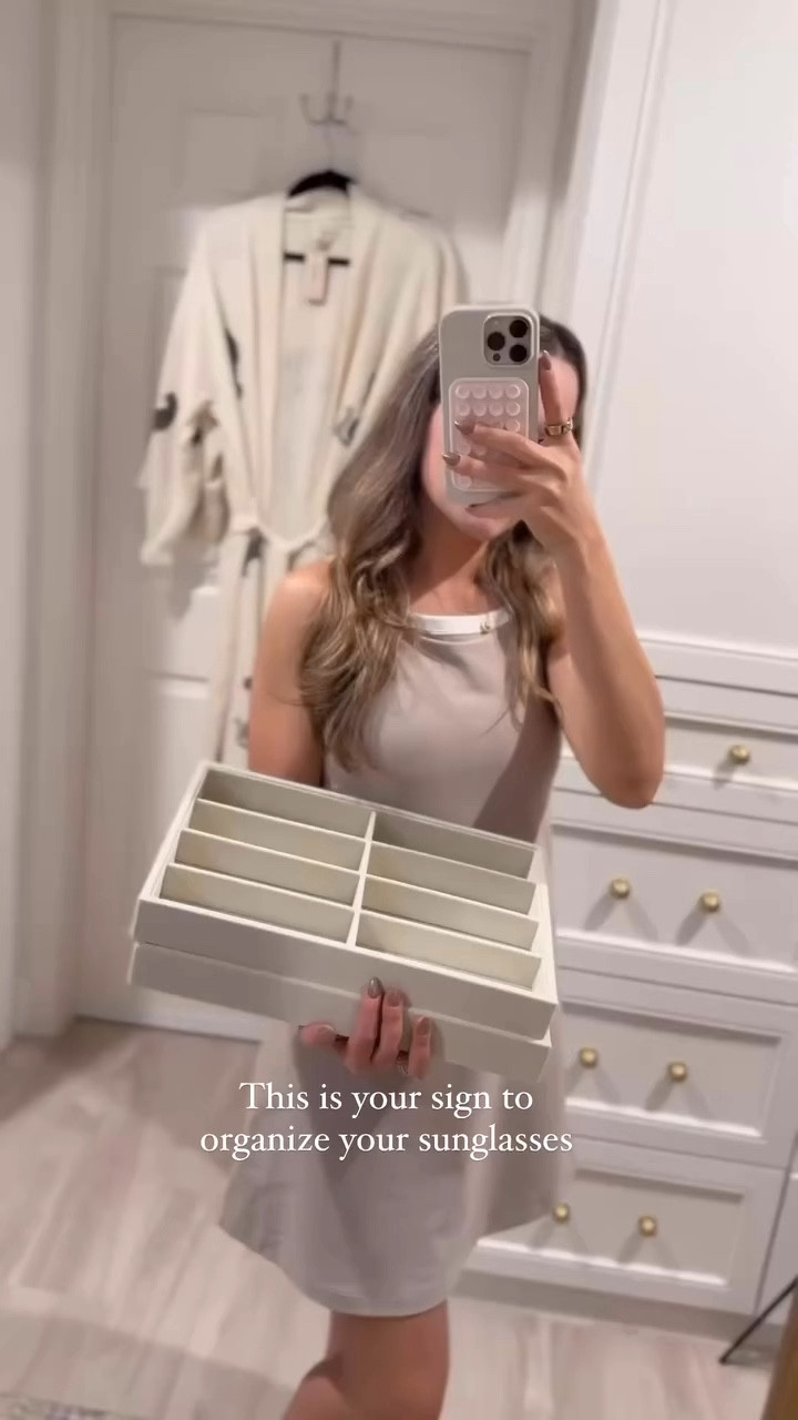 Amazon sunglasses organizer

#LTKHome #LTKU #LTKFindsUnder50