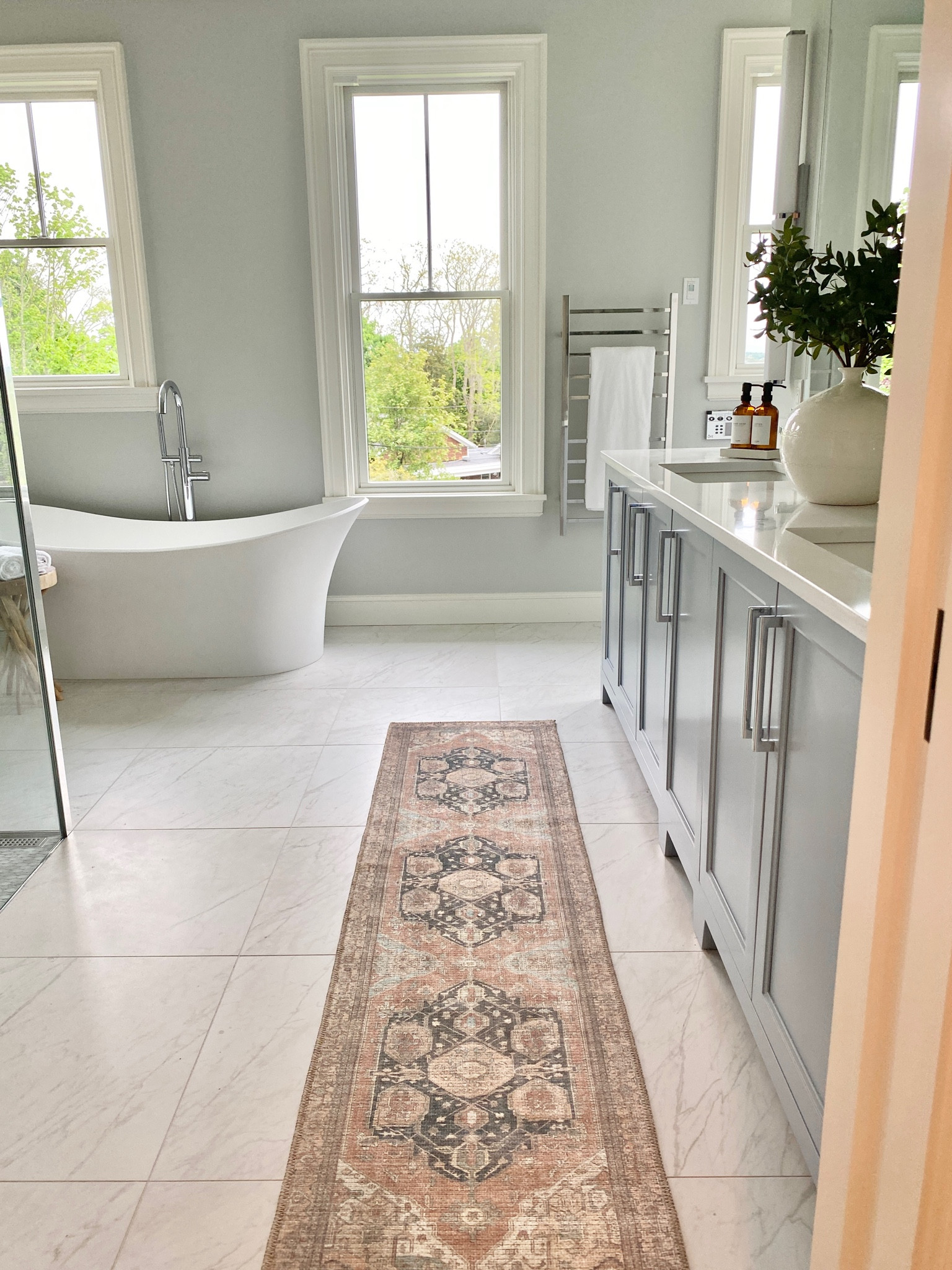 Bathroom runner, bathroom decor, coastal bathroom 

#bathroomdecor

#LTKhome