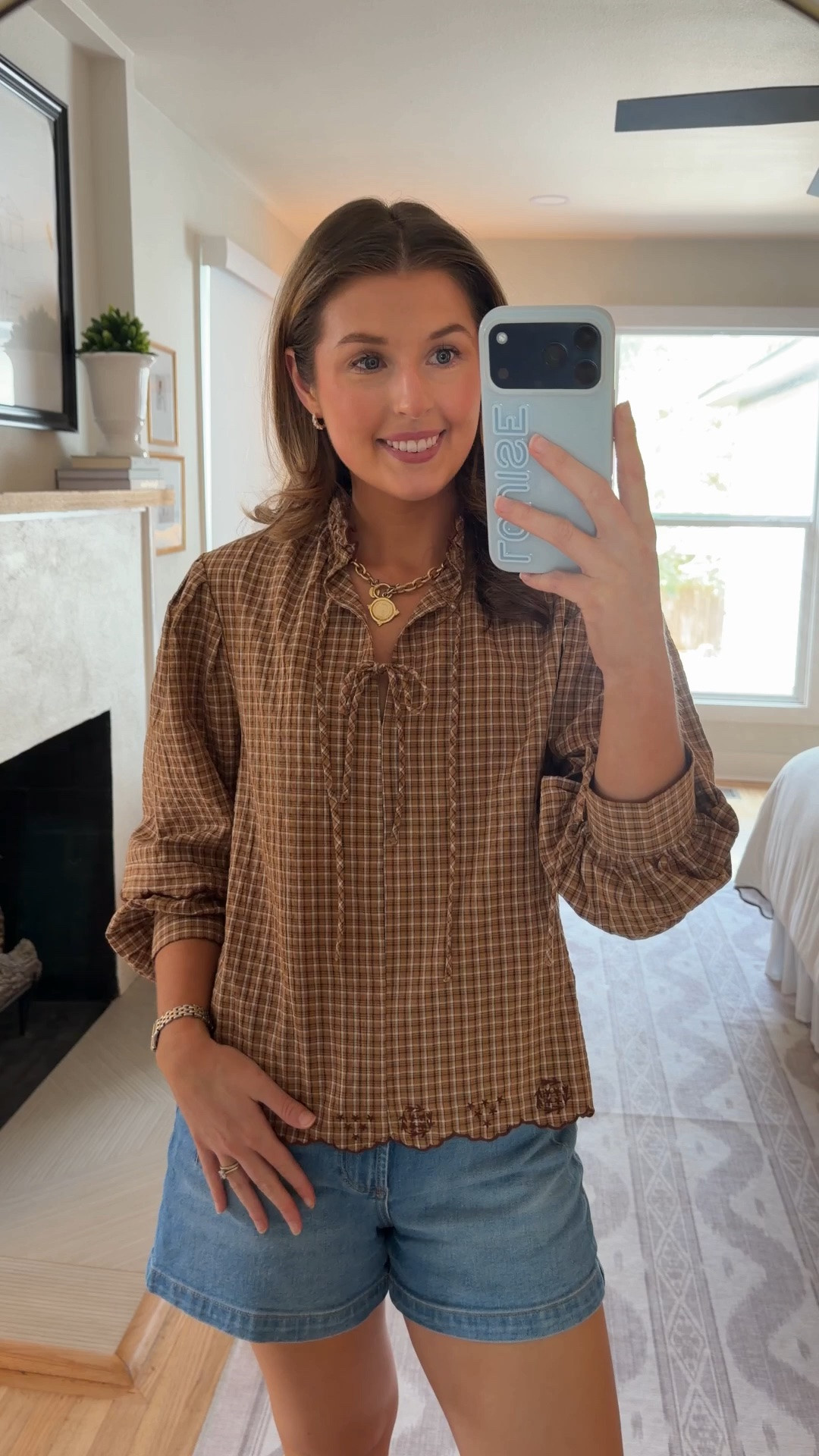 OOTD! Wearing a S in top and 26 in shorts