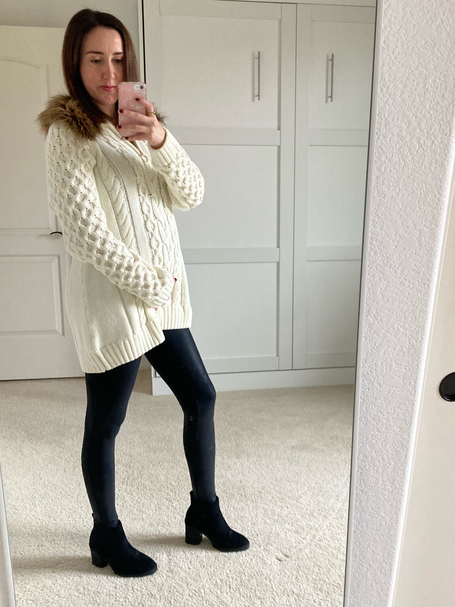 Cozy brunch outfit 🖤 

#LTKHoliday #LTKSeasonal #LTKbump