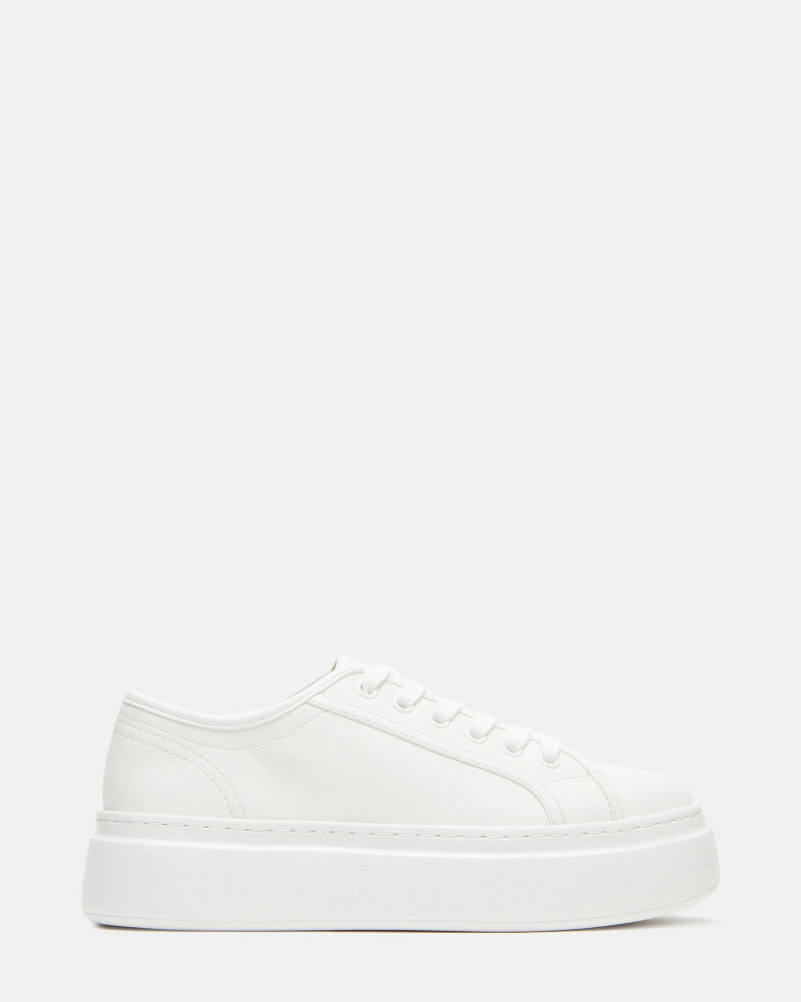 BEAMER White Platform Low-Top Sneaker | Women's Sneakers | Steve Madden (US)