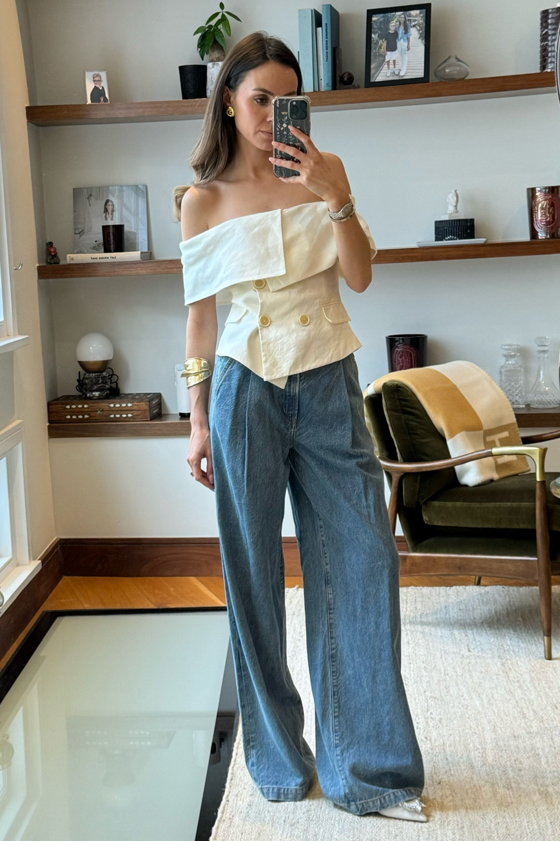 Agolde jeans linen top baggy jeans white top gold cuff off shoulder top net a porter 

#LTKuk #LTKsummer #LTKeurope