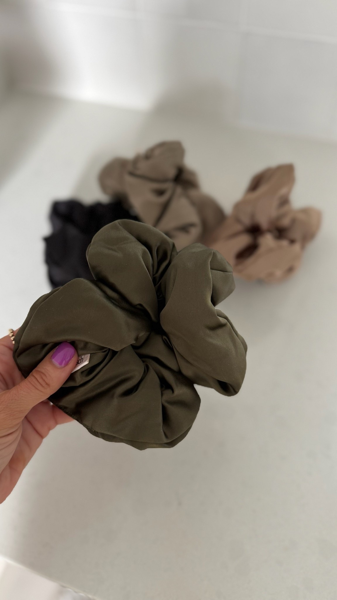 scrunchies i use to sleep every night! love that they don’t crease my hair! 

#LTKootd #LTKselfcare #LTKmomlife